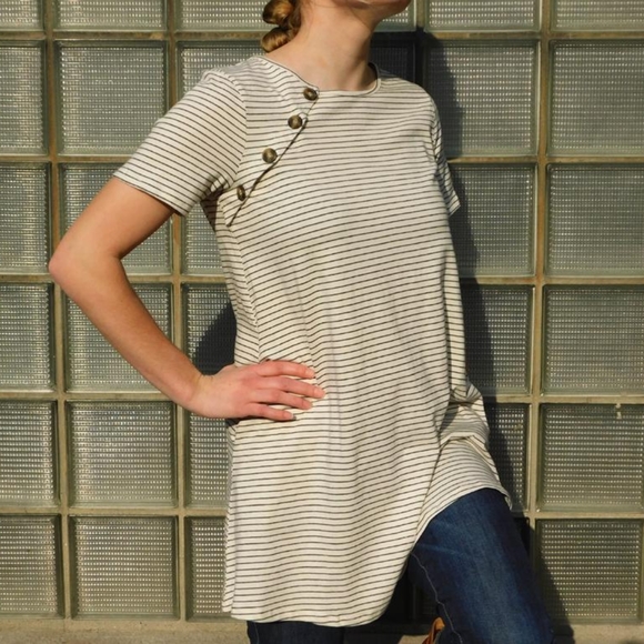 Umgee Striped T-shirt Dress w/ Pockets - Picture 2 of 6
